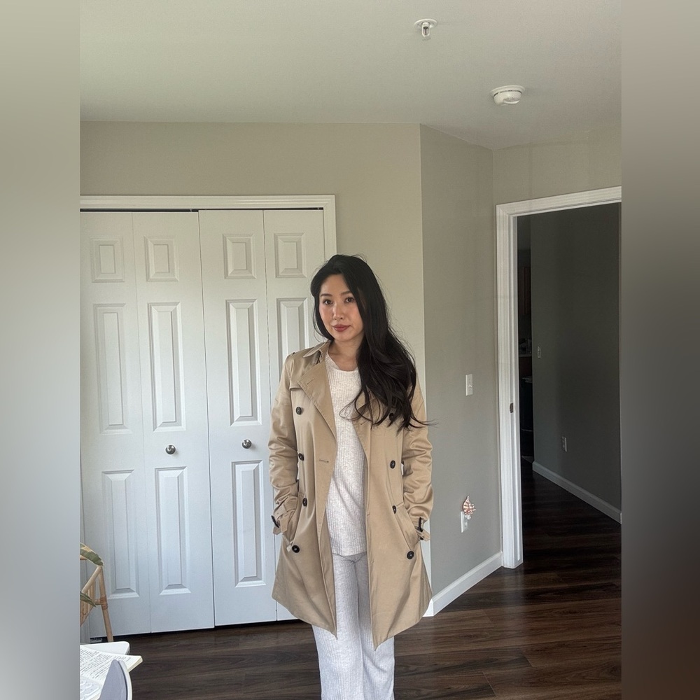 Babaton Classic Tan Women's Trench Coat